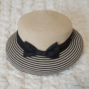 Ladies hat, no brand